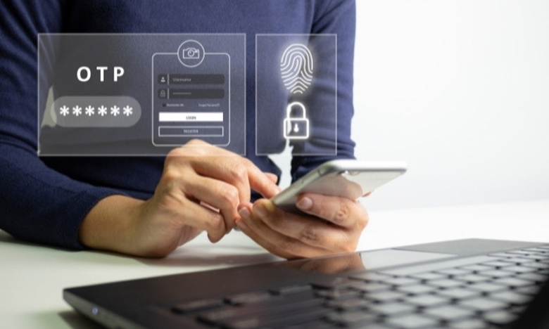 Vì sao bạn không thể nhận mã OTP khi ở nước ngoài?