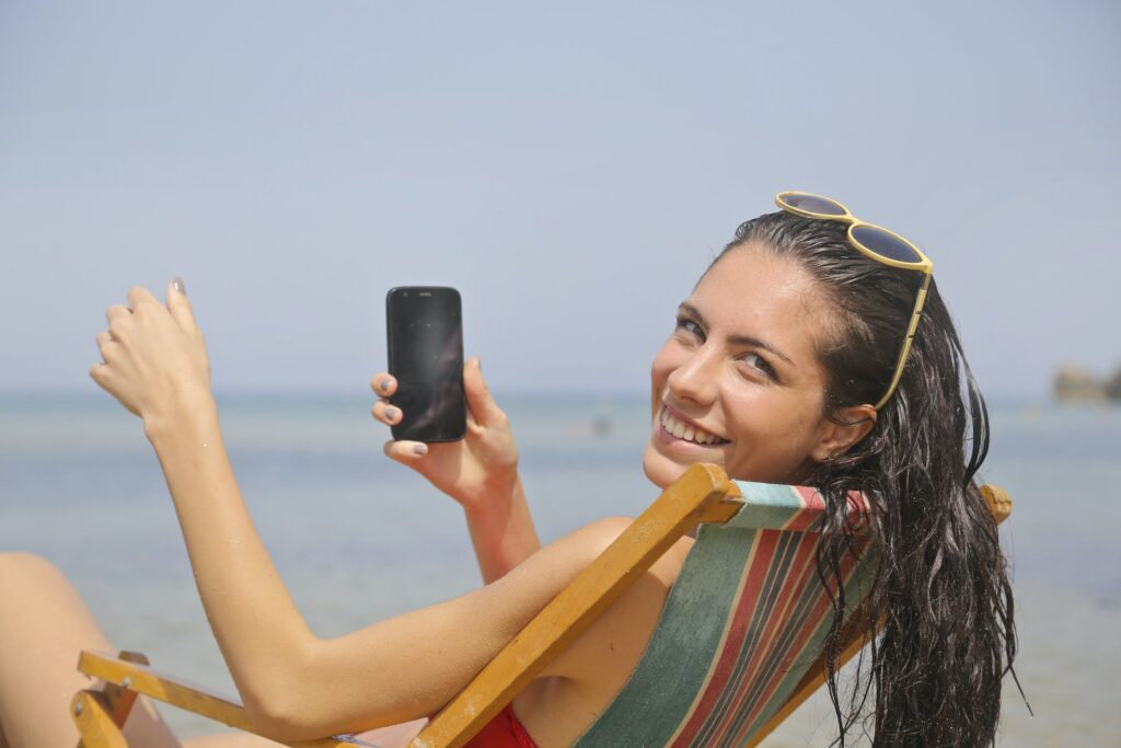 Dùng eSIM du lịch là lựa chọn tiện lợi