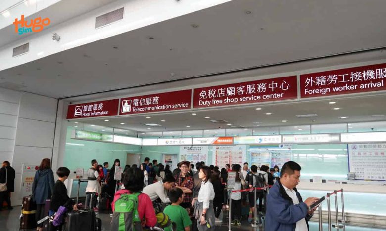 Mua sim vật lý tại sân bay Đài Loan chờ đợi xếp hàng bất tiện