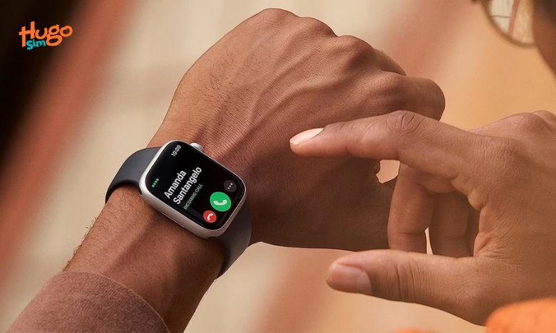 Apple Watch sử dụng eSIM có thể hoạt động độc lập, nhận cuộc gọi và tin nhắn mà không cần iPhone ở gần.