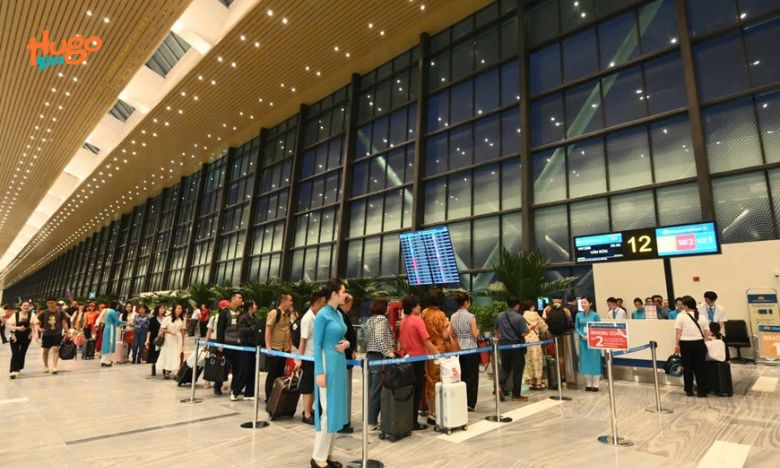 Mua sim tại sân bay phảu xếp hàng chờ đơi tương đối lâu